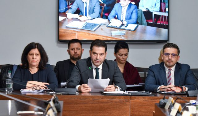 EKONOMIA NË 2025/ Ministri i Financave, Malaj: Parashikojmë një rritje ekonomike rreth 4%