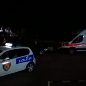 E RËNDË/ Gjendet pa shenja jete në oborrin e banesës së tij një person