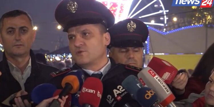 NATA E NDËRRIMIT TË VITEVE/ Dy të lënduar nga fishekzjarret në kryeqytet, kreu i Policisë së Tiranës apel qytetarëve edhe për alkoolin