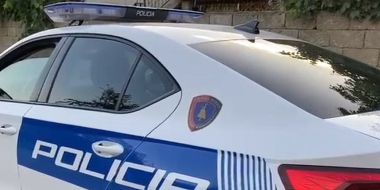 SHOKUESE NË TIRANË/ Babai godet me send të fortë 16-vjeçarin që po konfliktohej me djalin e tij