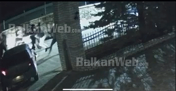 GRUSHTE DHE TË SHTËNA ME ARMË/ Publikohen pamjet nga sherri masiv në Sarandë ku u përfshinë edhe efektivë të policisë