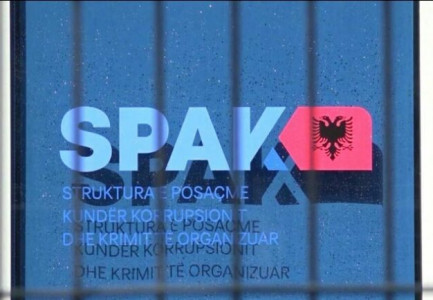 NË HETIM 40 SHQIPTARË DHE ITALIANË/ SPAK zbardh skemën e organizatës të trafikut të kokainës: Drejtuesit e bandës për të realizuar marrëveshjet me furnizuesit kanë udhëtuar…