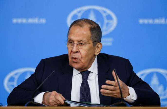 PARALAJMËRON PERËNDIMIN/ Lavrov: Lindja e Mesme nuk është një “shesh lojërash”, gjeopolitike