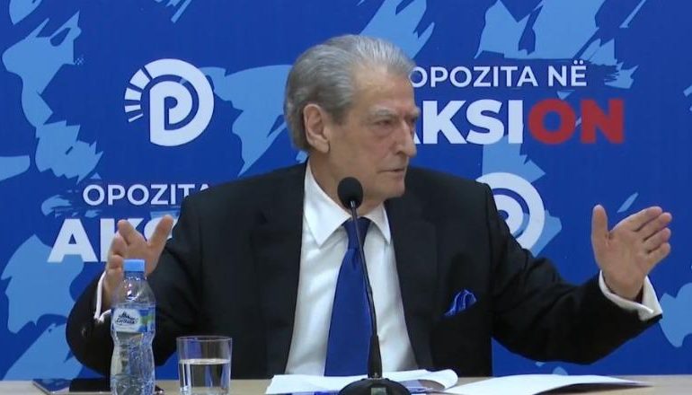 RAMA LEXOI MESAZHIN E QYTETARIT/ Berisha: Tekstin e kishte shkruar Ulsi Manja dhe…
