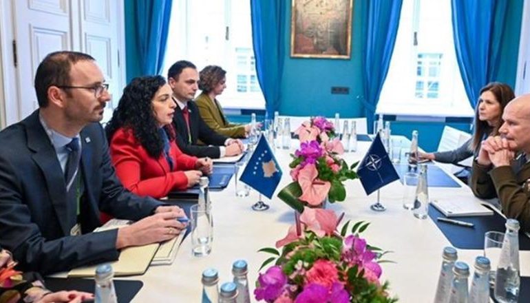 ROLI I NATO-S NË KOSOVË/ Osmani takon gjeneralin Cavoli