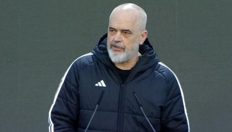 TAKIMI ME PUNONJËSIT E BASHKISË/ Rama: I burgosuri i fundit politik në këtë vend ishte Fatos Nano në vitin 1997, kur e burgosi këneta