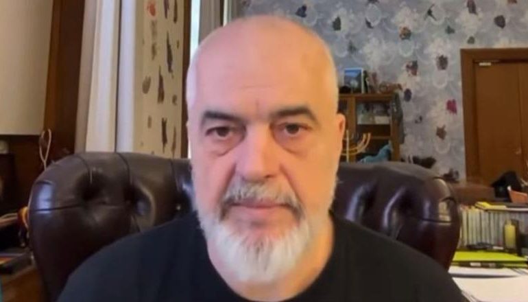 “TË DIELËN MË KENI NË ELADHA”/ Rama: Për të gjithë ata në diasporë që nuk u është aprovuar regjistrimi për zgjedhjet, ja si të veproni