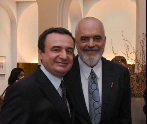 PËRKRAH ALBIN KURTIT/ Rama publikon FOTO nga Konferenca e Sigurisë në Mynih