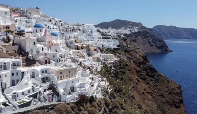 TRAGJIKE/ U shemb çatia teksa po punonte, humb jetën 19-vjeçari shqiptar në Santorini