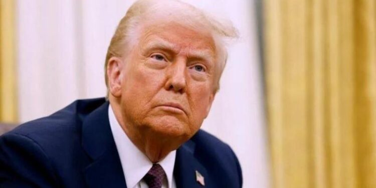 SHPËRTHEN NDAJ ZELENSKYT/ Trump: Nuk është kaq i rëndësishëm, sa për të qenë pjesë e bisedimeve për paqen! Jam lodhur duke dëgjuar “fajin e ka Rusia”
