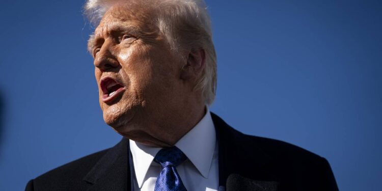 SPASTRIMI I UDHËHEQJES USHTARAKE/ Trump shkarkon gjeneralin e lartë amerikan dhe shefin e marinës