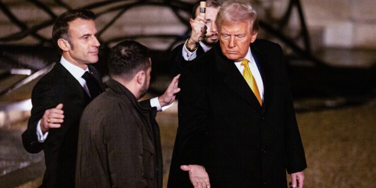 “LUFTA NUK DUHET TË KISHTE NDODHU”/ Trump: Së shpejti firmosim me Ukrainën për mineralet