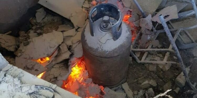 DETAJET E PARA/ Shpërthen bombola e gazit në Maliq, plagosen tre pjesëtarë të familjes