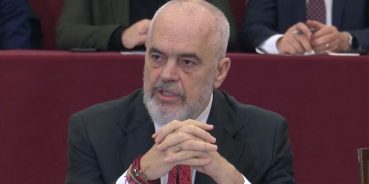 “PS PO MINON HETIMET VIP”/ Rama për akuzat: Këta që e birësuan SPAK pas pilafit…