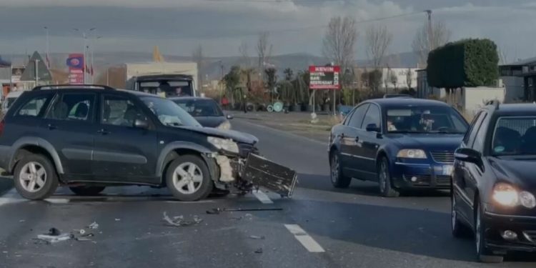 TRAGJIKE/ Aksident i rëndë në Durrës, humb jetën 37-vjeçari