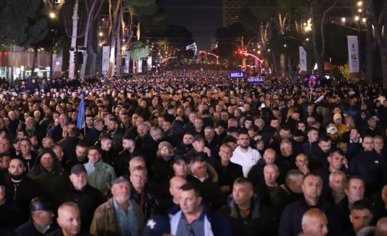 PAS 2 ORËSH/ Mbyllet protesta e opozitës