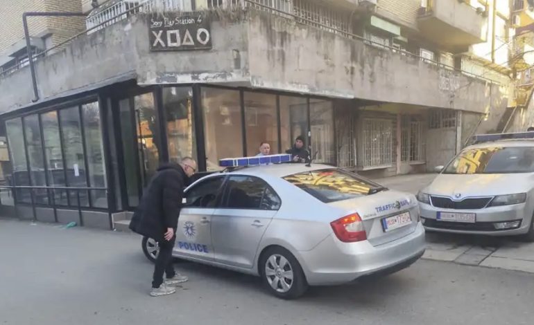 ZGJEDHJET NË KOSOVË/ Fotografoi fletën e votimit, ndalohet një grua serbe në Zveçan