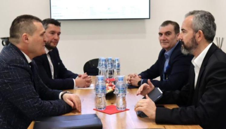 ZGJEDHJET E 11 MAJIT/ Dumani takohet me Celibashin: Bashkëpunim SPAK-KQZ për denoncimin, hetimin dhe luftën ndaj krimeve zgjedhore