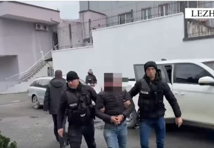 VRAU 67-VJEÇARIN NË KURBIN/ Arrestohet autori. Në momentin e kapjet shërbimet e policisë i gjejnë… (EMRI)