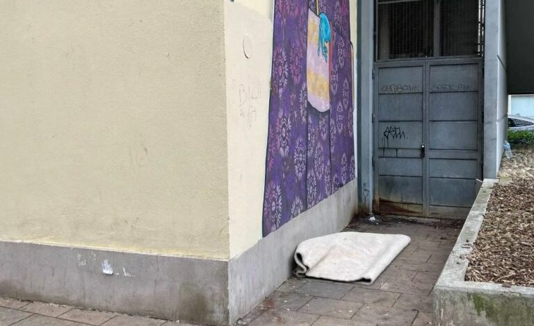 EMRI/ Flinte në një strehë të stacionit të trenit në Strasburg, gjendet pa shenja jete shqiptari