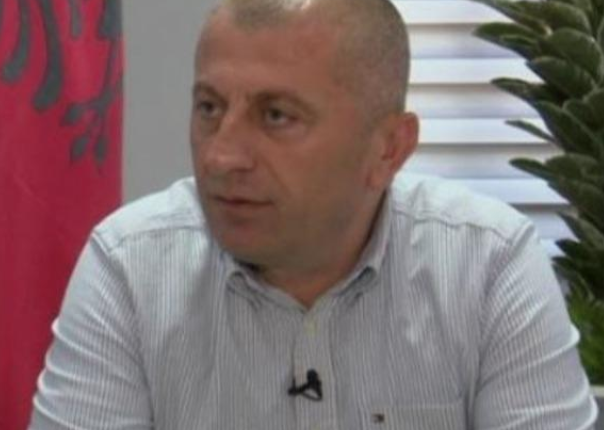 LICENSOI KARBURANTIN PA LEJE/ SPAK kërkon 1 vit burg për kreun e Bashkisë Devoll Eduard Duro dhe për 4 zyrtarët e tjerë