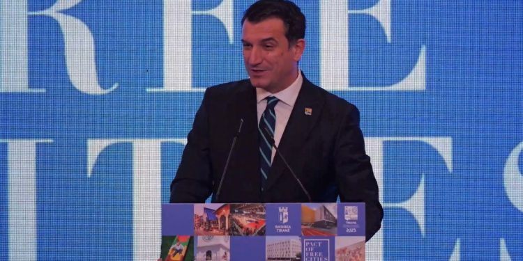 DARKA ME KRYEBASHKIAKËT E SAMITIT “PAKTI I QYTETEVE TË LIRA”/ Veliaj: Po ndërtojmë copën tonë të Europës në Tiranë