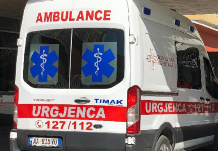 E RËNDË/ U hodh nga kati i gjashtë i pallatit, ndërron jetë e moshuara! Ja për çfarë dyshohet
