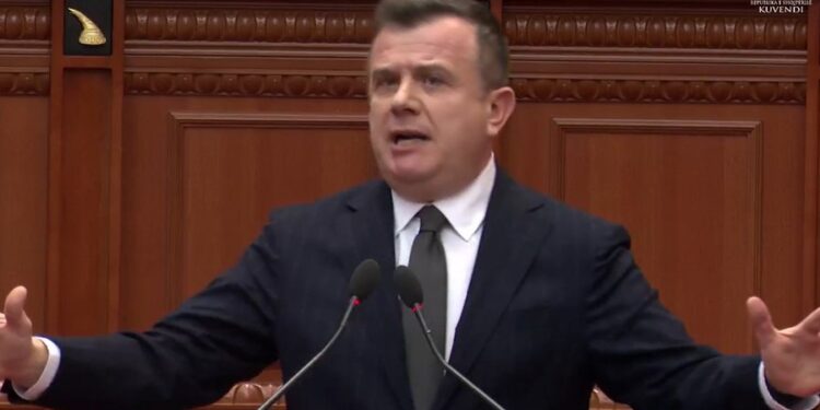 “PO KE KËLLQE SHKO NË SPAK”/ Balla-Berishës: More një njeri për fushatën dhe po e paguan