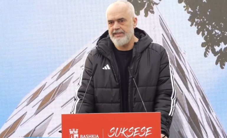 JEP LAJMIN/ Rama: Në shkollat 9-vjeçare do të fusim edhe ushqimin e drekës! Mundësi për të krijuar…