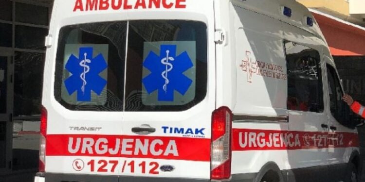 ATENTAT TË RIUT NË LEZHË/ Shtrohet në spital me plagë në gjoks (EMRI)