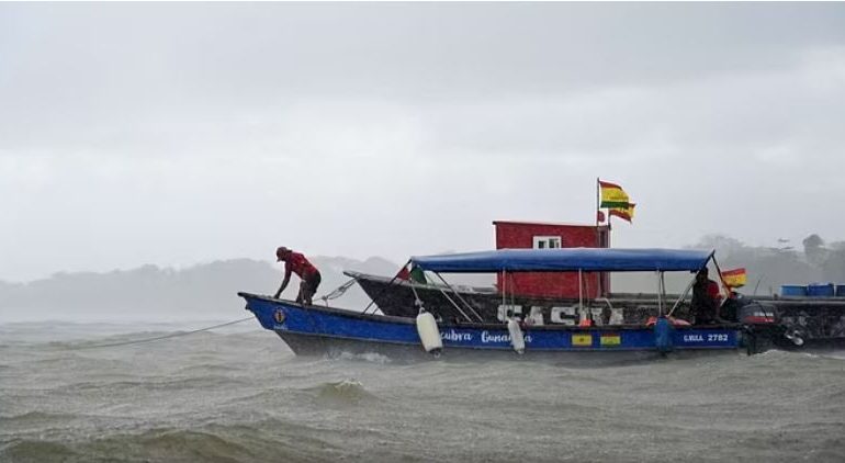 TRAGJEDI NË PANAMA/ Fundoset anija me emigrantë të kthyer në kufirin me SHBA, ndërron jetë një fëmijë