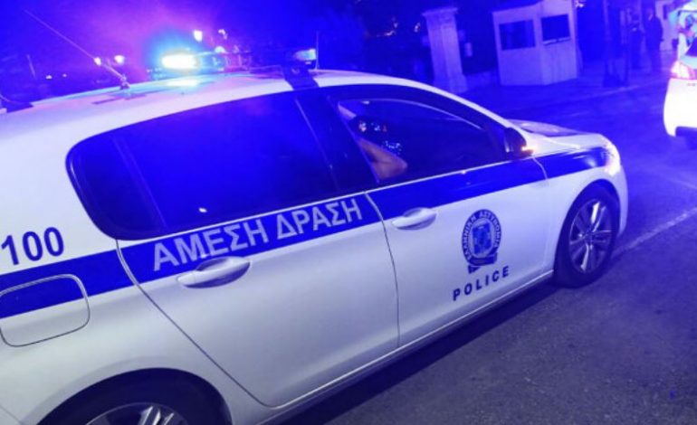 SHISNIN LËNDË NARKOTIKE/ Kapet 25-vjeccari shqiptar me partneren greke, iu gjetën 1265 pako kanabis