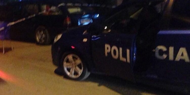 PARANDALOHET NGJARJA KRIMINALE NË SHKODËR/ Pas sherrit me pronarin, kthehet me armë në lokal
