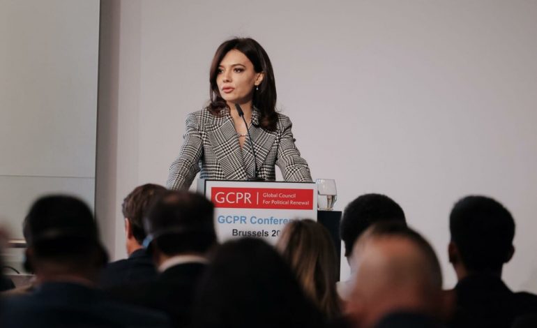 KËSHILLI GLOBAL PËR RINOVIMIN E POLITIKËS/ Spiropali e ftuar nderi në Bruksel: Shqipëria, vendi kandidat që ecën më shpejt drejt BE