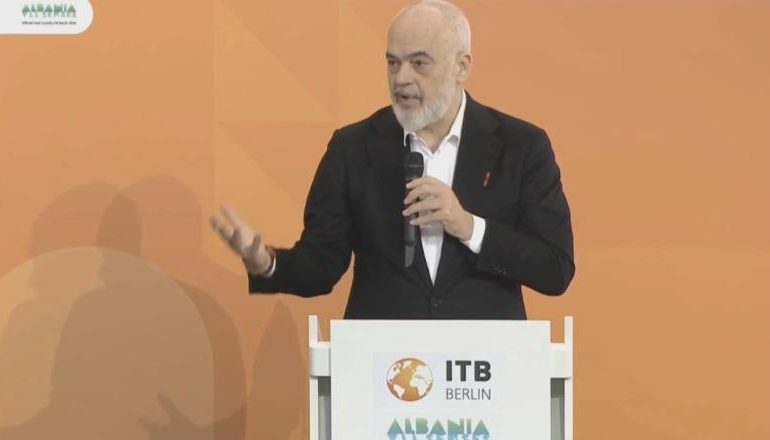 SHQIPËRIA “VENDI I NDERIT” NË PANAIRIN E TURIZMIT NË BERLIN/ Rama: 11 mln vizitorë në 2024-ën, hapim aeroport sezonal para Korfuzit