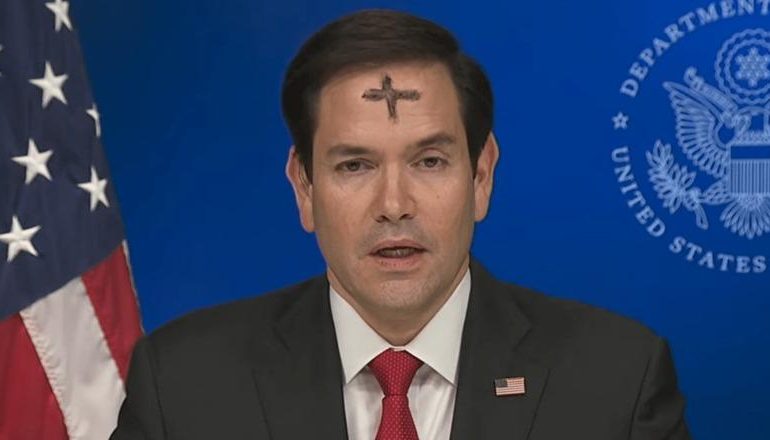 PAMJA E PAZAKONTË E SEKRETARIT TË SHTETIT/ Pse Marco Rubio u shfaq me kryq në ballë?