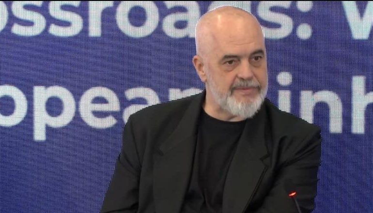 TENSIONET/ Rama: Ndoshta Zoti shpëtoi Trump, jo vetëm për të bërë Amerikën të madhe, por për të zgjuar edhe Europën