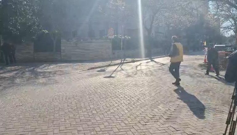 ZGJEDHJET E 11 MAJIT/ Rama rinis takimet tek vila 30, i pari hyn Eduard Shalsi, diskutohet lista e kandidatëve të Kukësit