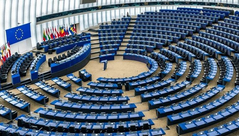 SKANDALI I KORRUPSIONIT NË PARLAMENTIN EUROPIAN/ 4 të arrestuar dhe 15 eurodeputetë e ish-zyrtarë të dyshuar