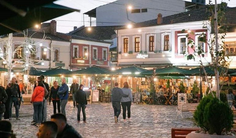 FLUKS TURISTËS NË KORÇË/ 10% më shumë rezervime se në 2024