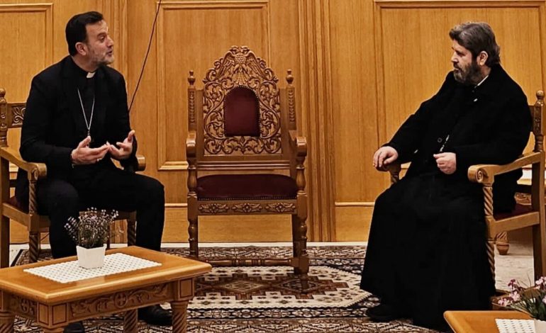 “I DENJË…”/ Kreu i Këshillit Ndërfetar të Shqipërisë Gjergj Meta uron imzot Joanin për zgjedhjen si kryepeshkop