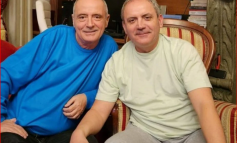 "VËLLAI IM IKU TEK HYJI"/ Enkel Demi: I vetmi ngushëllim është që nuk vuajti