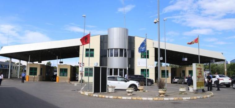 I SHPALLUR NË KËRKIM NGA MAQEDONIA E VERIUT/ Arrestohet në doganën e Muriqanit 51-vjeçari
