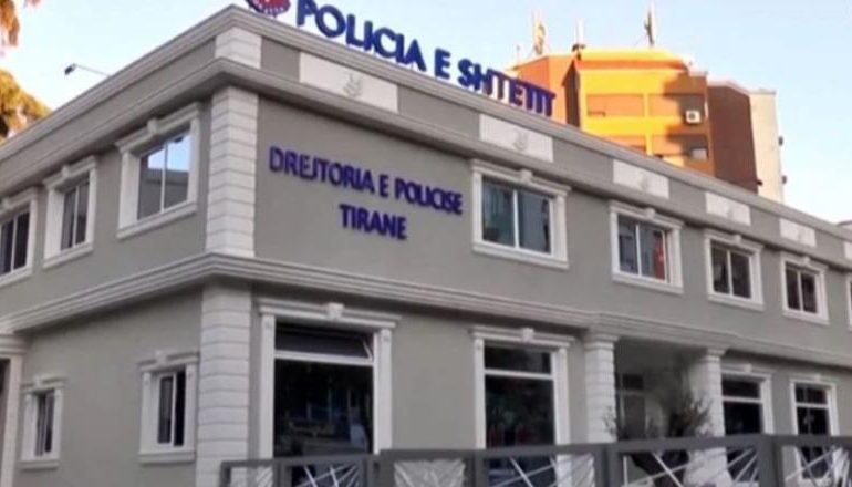 TENTOI TË VRISTE ME ARMË KUSHËRIRIN/ I riu bie në pranga pas 5 muajsh arrati! I ati e vëllai bashkëpunëtorë në krim