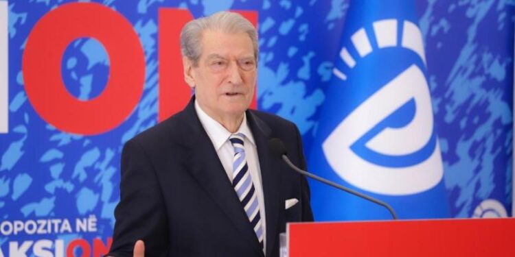 ZGJEDHJET E 11 MAJIT/ Berisha për Metën: Do jetë deputet se u burgos politikisht
