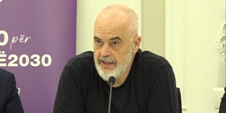 “DO INTENSIFIKOJ DALJET PUBLIKE”/ Rama ironizon opozitën: Kujtim Gjuzi është fryma dhe pamja e Shqipërisë Madhështore