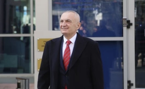 “MUAJI I FUNDIT PËR DIKTATORËT”/ Meta reagon nga qelia: Po vjen pranvera çlirimtare..