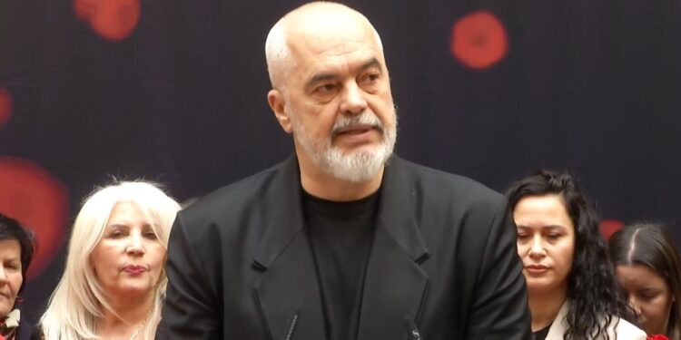 “GJËJA MË MADHËSHTORE JANË MUSTAQET E GJUZIT”/ Rama ironizon koalicionin e Berishës me partitë opozitare