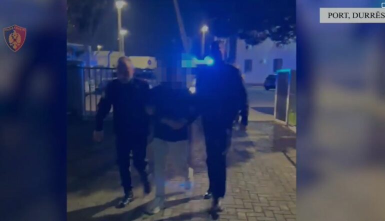 I KËRKUAR PËR MASHTRIM NGA VENEZUELA/ Arrestohet për qëllime ekstradimi italiani në Portin e Durrësit