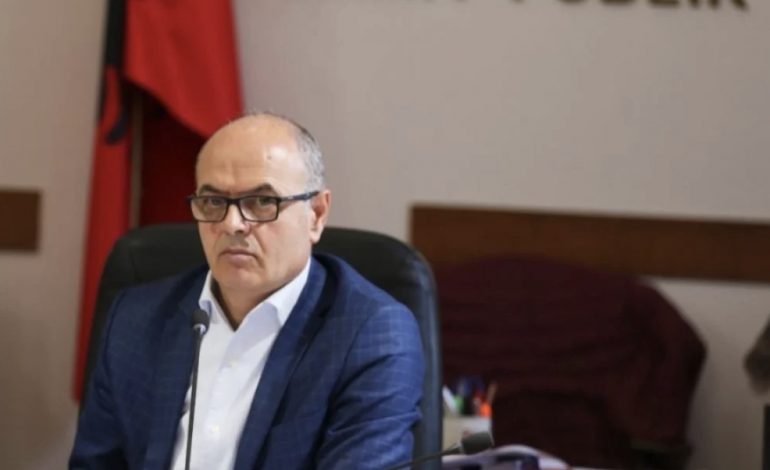 “DEPUTETËT ME NJË MANDAT ME LISTË TË HAPUR”/ Petro Koçi tërhiqet nga gara: Nuk e bëj për paburrëri, por….